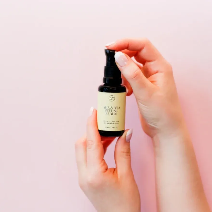 FLOW Cosmetics AHA & BHA Peeling Yöseerumi