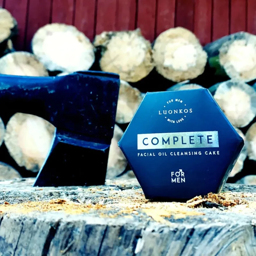 Luonkos COMPLETE Kasvojenpuhdistuskakku Miehille